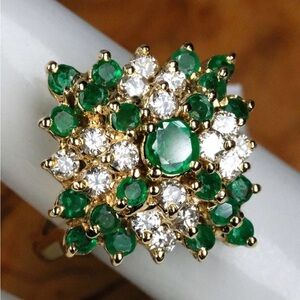 Pre-Owned 14K YG Emerald Diamond Cocktail Ring 5.6gms Size 4.5